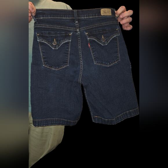 Levi's Pants - Levis 512 Slimming Signature Short